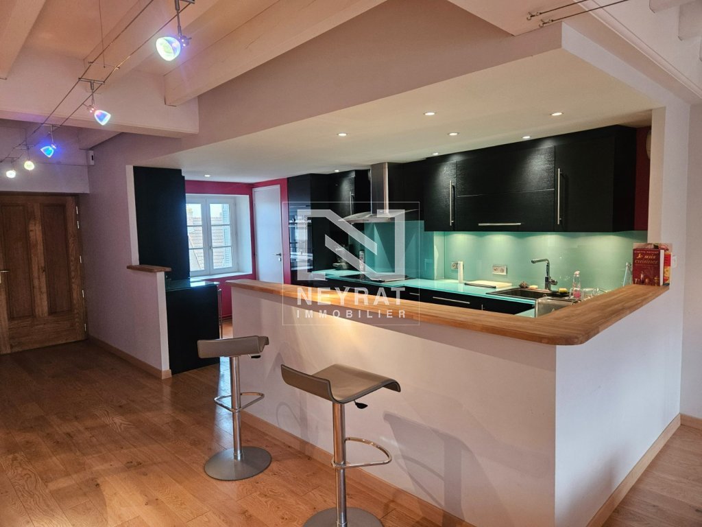 T3 meubl 107 m  Autun