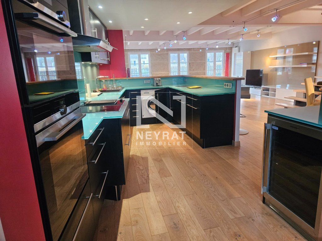 T3 meubl 107 m  Autun