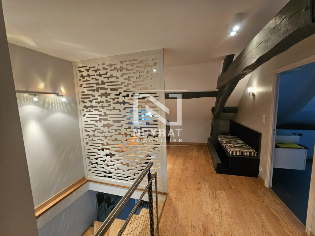 T3 meubl 107 m  Autun