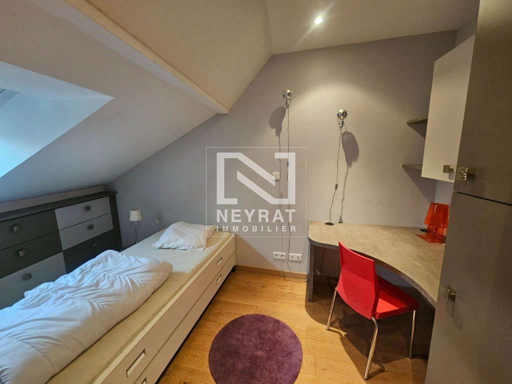 T3 meubl 107 m  Autun