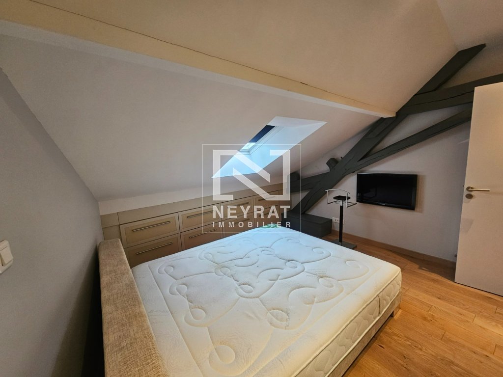 T3 meubl 107 m  Autun