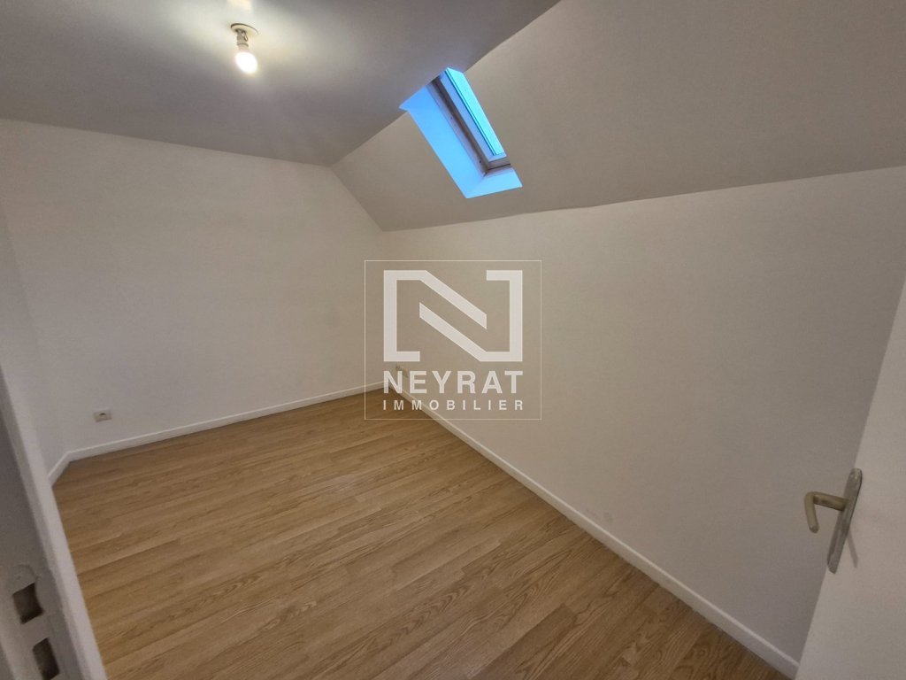 APPARTEMENT T3 A LOUER - AUTUN - 64 m2 - 570�&euro; charges comprises par mois