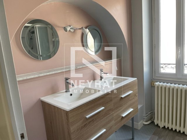 APPARTEMENT T3 A LOUER - AUTUN - 91.1 m2 - 518€ charges comprises par mois