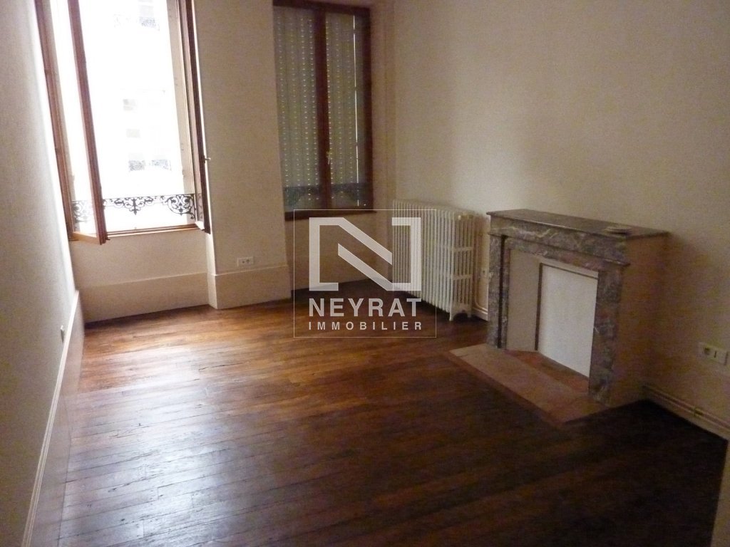 APPARTEMENT T3 A LOUER - AUTUN - 57.31 m2 - 430�&euro; charges comprises par mois