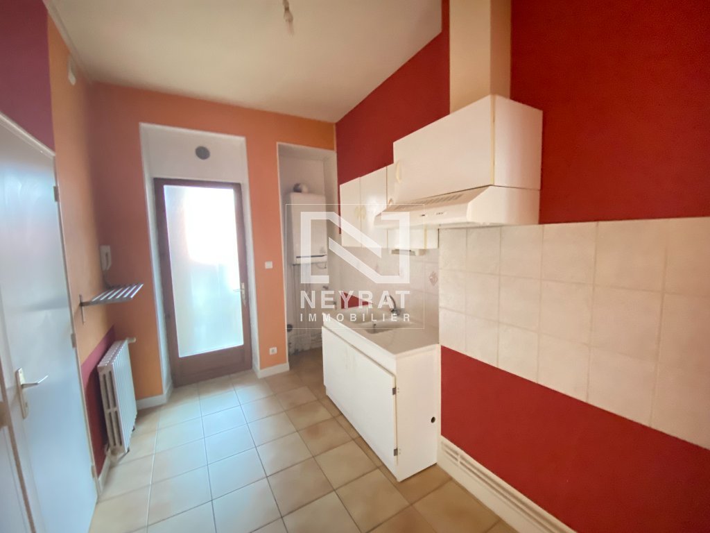 APPARTEMENT T3 A LOUER - AUTUN - 52.55 m2 - 410€ charges comprises par mois