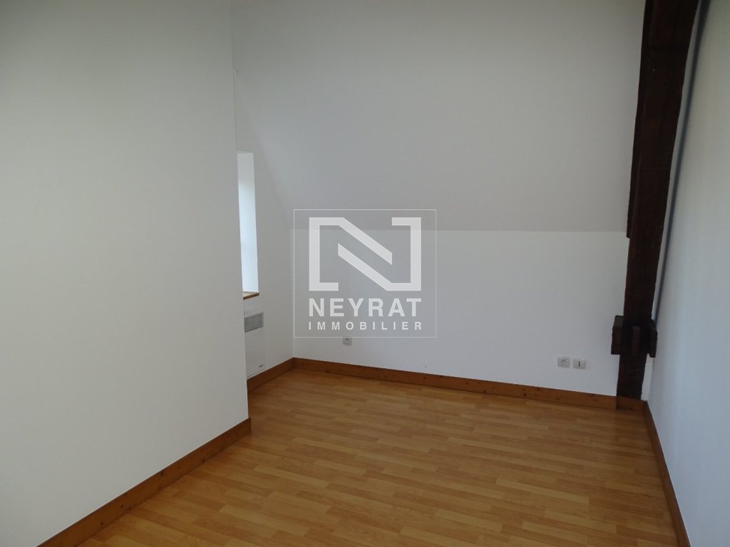 APPARTEMENT T3 DUPLEX - AUXONNE - 73 m2 - LOU&Eacute;