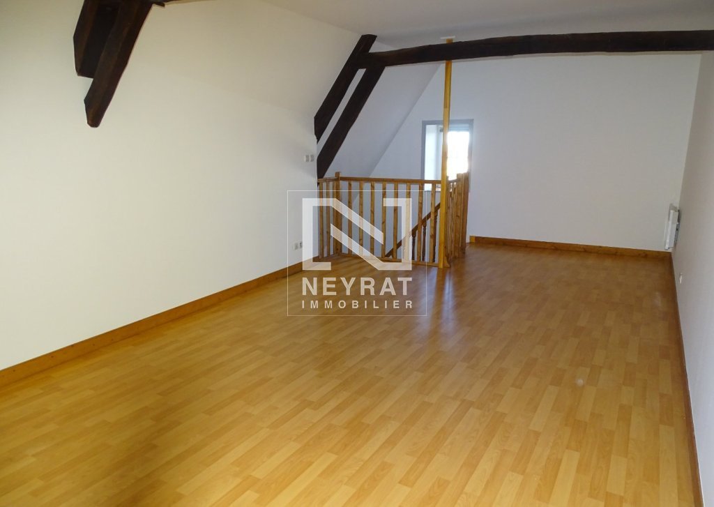 APPARTEMENT T3 DUPLEX - AUXONNE - 73 m2 - LOU&Eacute;