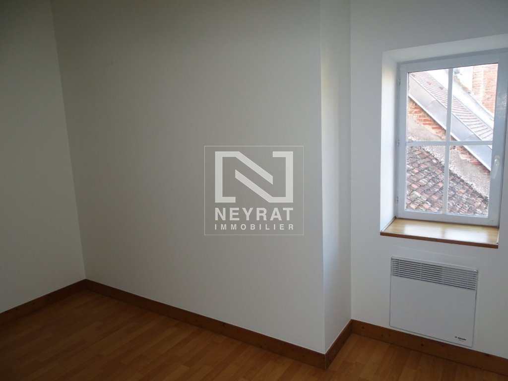 APPARTEMENT T3 DUPLEX A LOUER - AUXONNE - 65.19 m2 - 581 &euro; charges comprises par mois