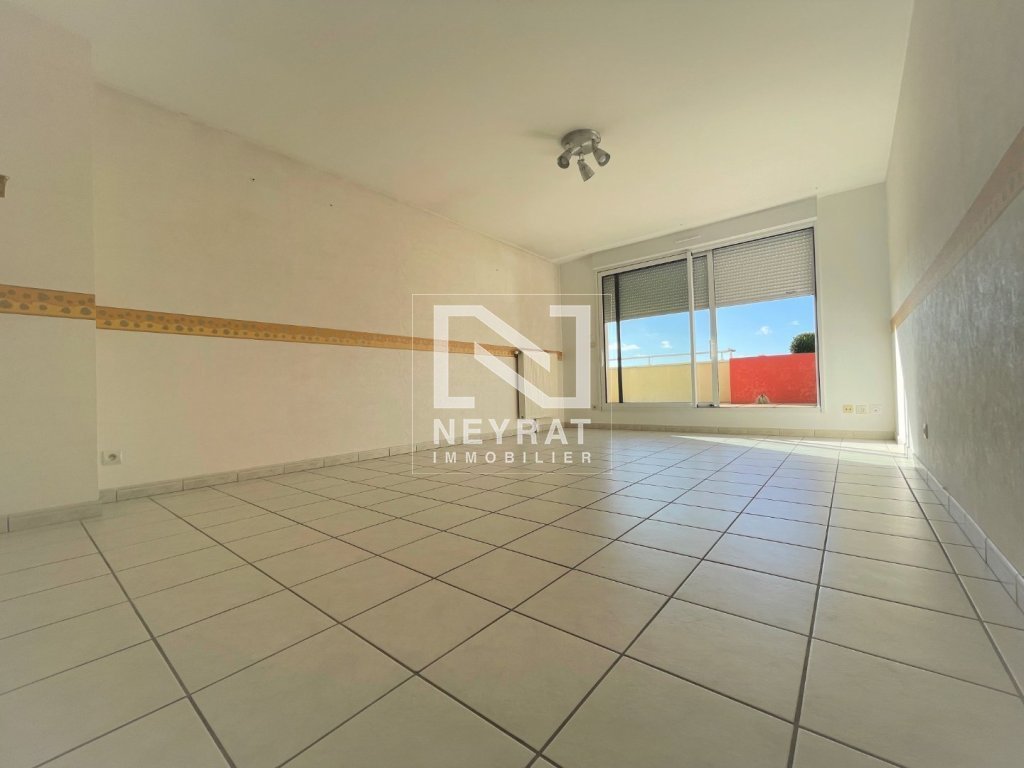 APPARTEMENT T3 - AUXONNE - 76.25 m2 - LOU&Eacute;