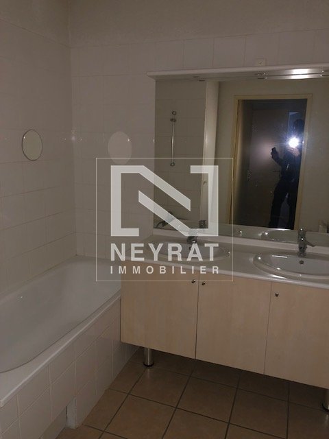 APPARTEMENT T3 - BEAUNE PROCHE GARE - 58.5 m2 - LOU&Eacute;