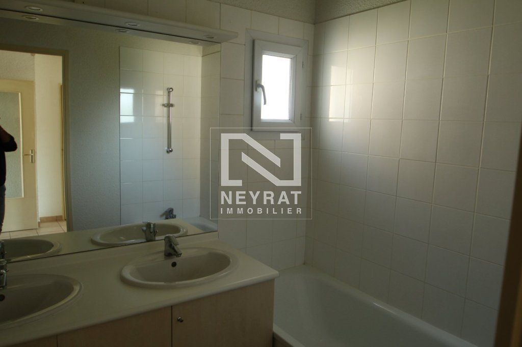 APPARTEMENT - BEAUNE - 69.42 m2 - LOU&Eacute;