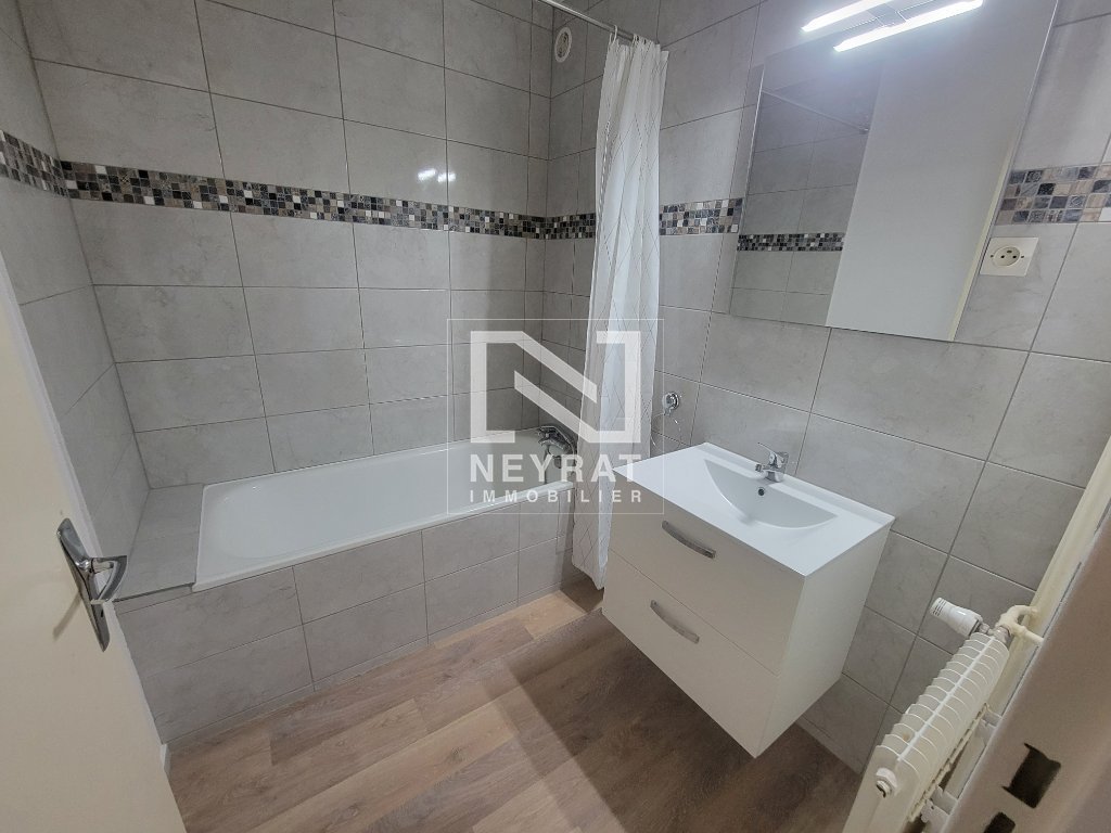APPARTEMENT T3 A LOUER - BEAUNE - 63.28 m2 - 785�&euro; charges comprises par mois
