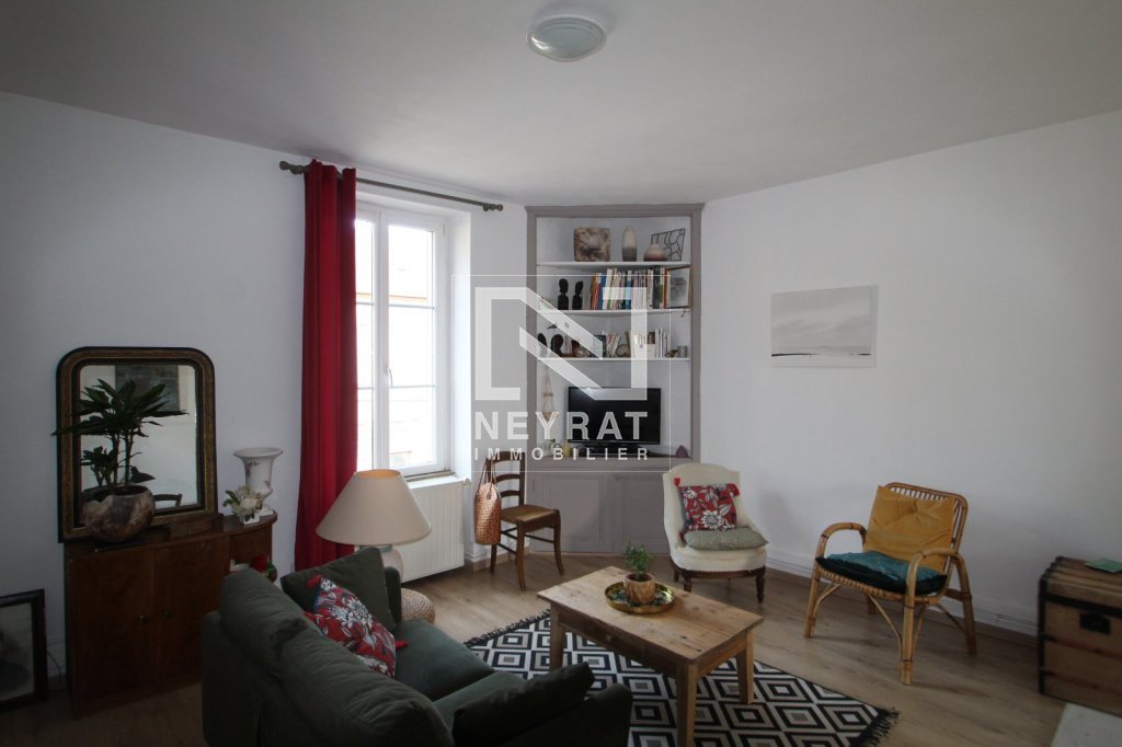 APPARTEMENT T3 A LOUER - BEAUNE - 61.81 m2 - 650 &euro; charges comprises par mois