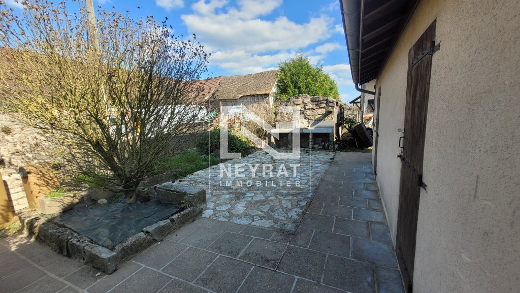 MAISON - BEY - 87.92 m2 - LOU&Eacute;