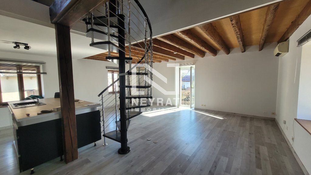 MAISON - BEY - 87.92 m2 - LOU&Eacute;