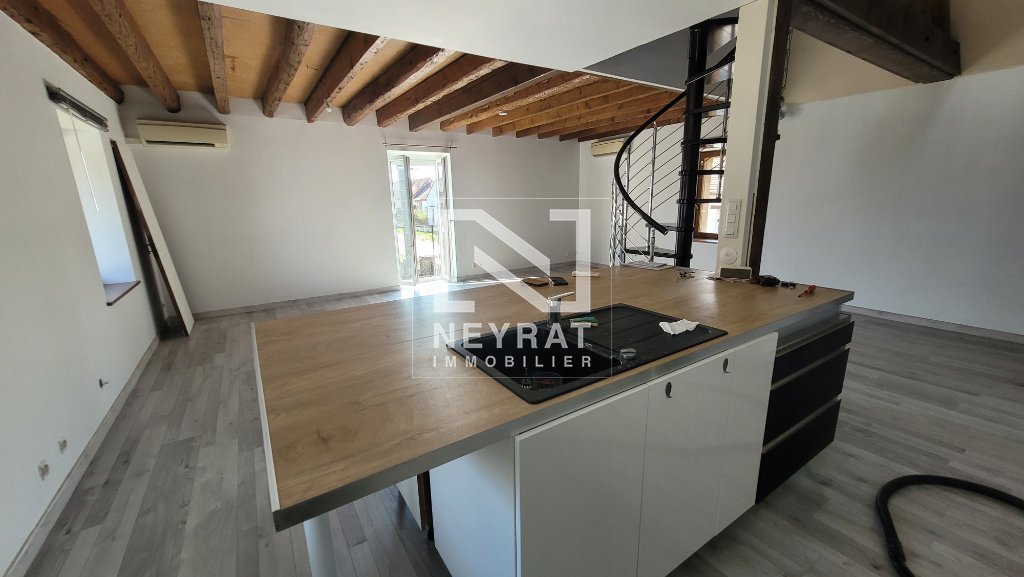 MAISON - BEY - 87.92 m2 - LOU&Eacute;