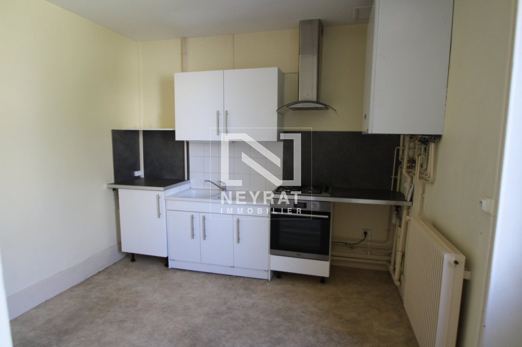 APPARTEMENT T3 A LOUER - CHAGNY - 68.38 m2 - 590€ charges comprises par mois