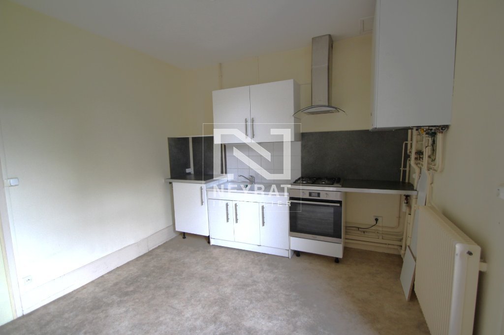 APPARTEMENT T3 - CHAGNY - 68.38 m2 - LOU&Eacute;