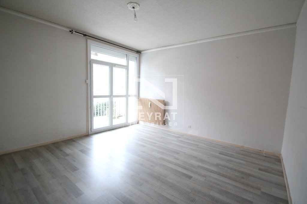 APPARTEMENT T3 A LOUER - CHAGNY - 58.65 m2 - 732�&euro; charges comprises par mois