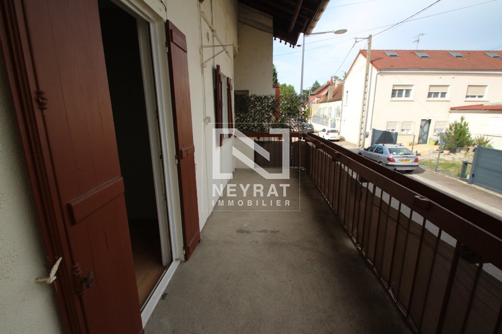 APPARTEMENT T3 A LOUER - CHAGNY - 62.73 m2 - 496 &euro; charges comprises par mois