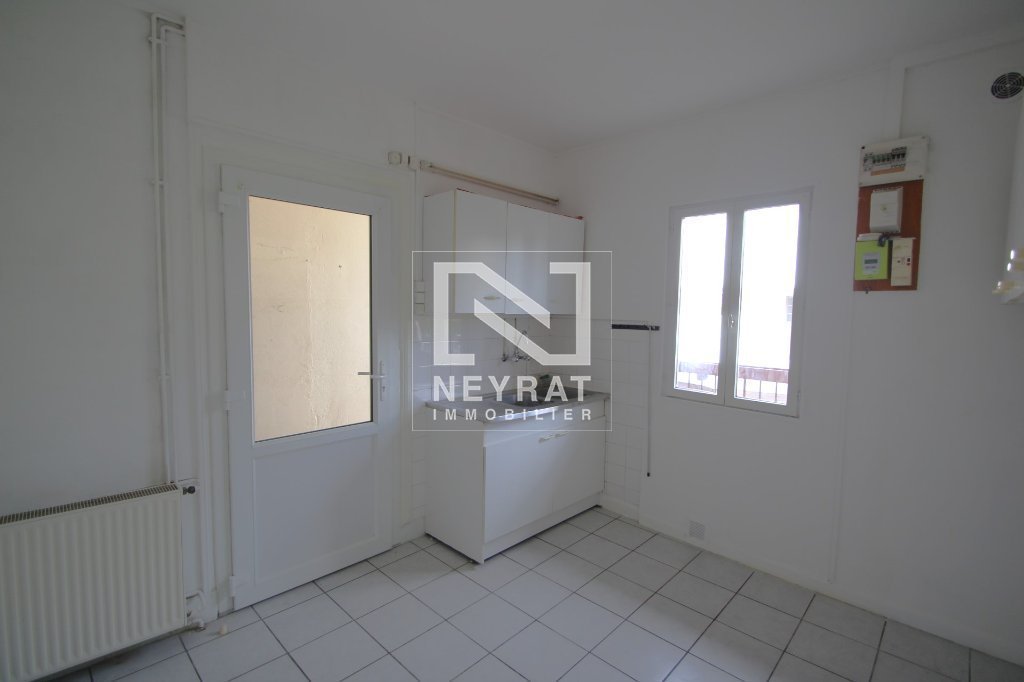 APPARTEMENT T3 A LOUER - CHAGNY - 62.73 m2 - 496 &euro; charges comprises par mois