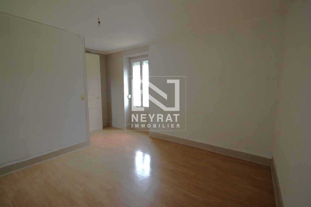 APPARTEMENT T3 A LOUER - CHAGNY - 62.73 m2 - 496 &euro; charges comprises par mois