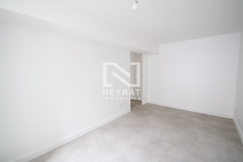 APPARTEMENT T3 A LOUER - CHAGNY - 74.62 m2 - 655 € charges comprises par mois
