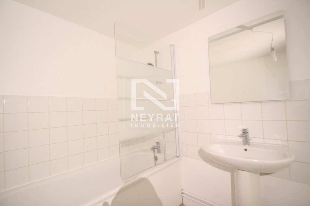 APPARTEMENT T3 A LOUER - CHAGNY - 74.62 m2 - 655 € charges comprises par mois