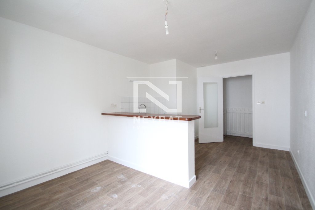 APPARTEMENT T3 A LOUER - CHAGNY - 74.62 m2 - 655 € charges comprises par mois