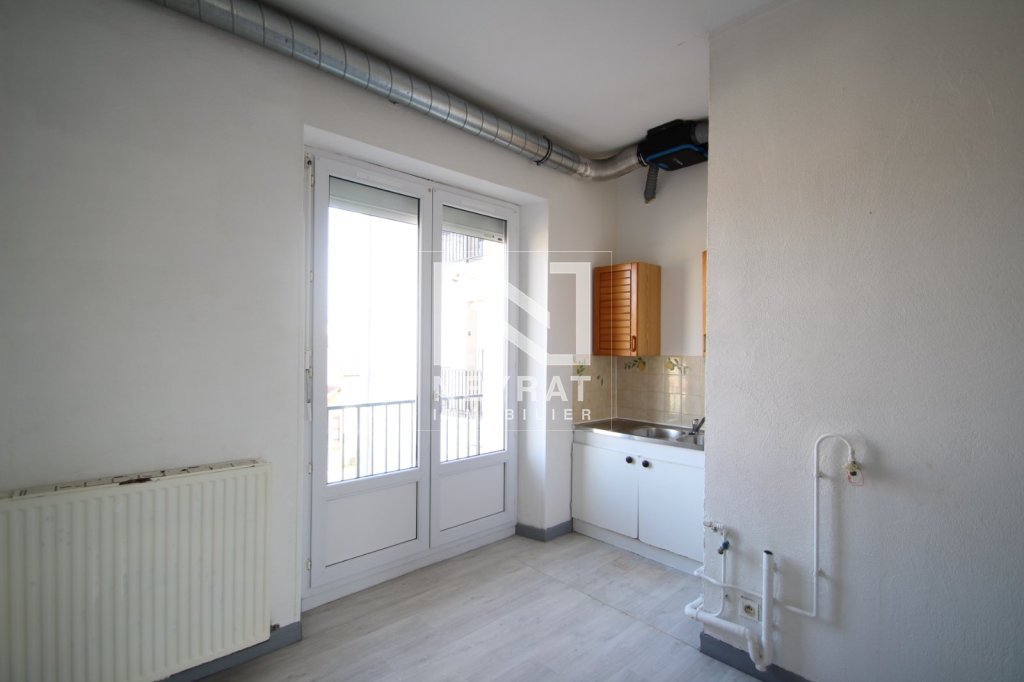 Appartement T3 A LOUER - CHAGNY - 59.31 m2 - 620 &euro; charges comprises par mois