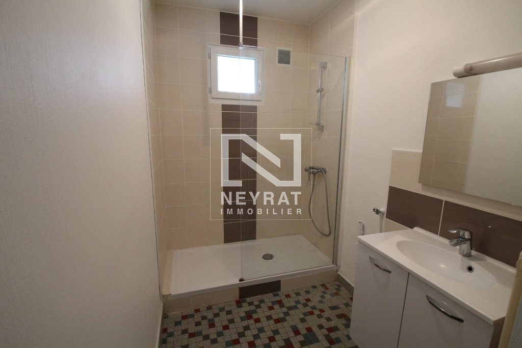 APPARTEMENT T3 - CHALON SUR SAONE CAMILLE CHEVALIER - 74.71 m2 - LOU&Eacute;