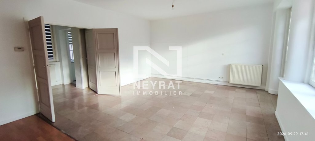 APPARTEMENT T3 A LOUER - CHALON SUR SAONE CENTRE VILLE - 75 m2 - 610 &euro; charges comprises par mois