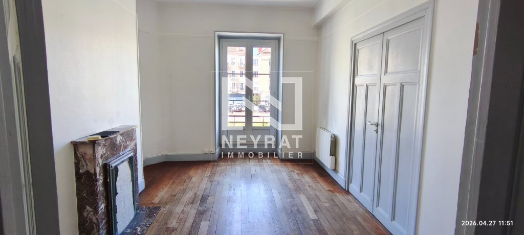 APPARTEMENT T3 - CHALON SUR SAONE PROCHE GARE - 72.81 m2 - LOU&Eacute;