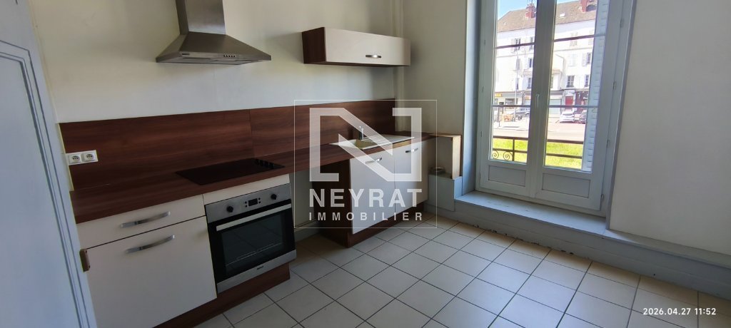 APPARTEMENT T3 - CHALON SUR SAONE PROCHE GARE - 72.81 m2 - LOU&Eacute;