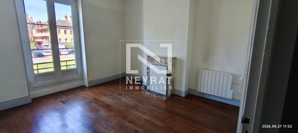 APPARTEMENT T3 - CHALON SUR SAONE PROCHE GARE - 72.81 m2 - LOU&Eacute;