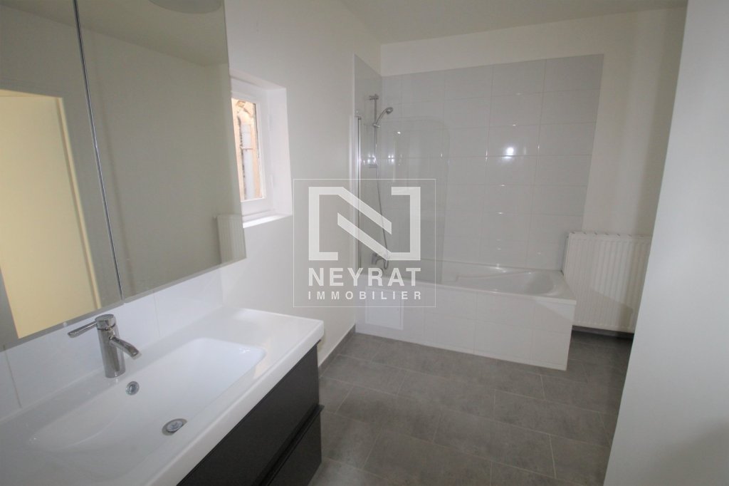 APPARTEMENT T3 - CHALON SUR SAONE - 59 m2 - LOU&Eacute;