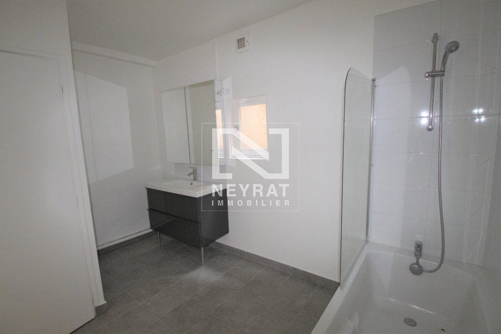 APPARTEMENT T3 - CHALON SUR SAONE - 59 m2 - LOU&Eacute;