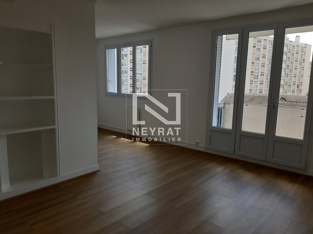 APPARTEMENT T3 - CHALON SUR SAONE - 61.21 m2 - LOU&Eacute;