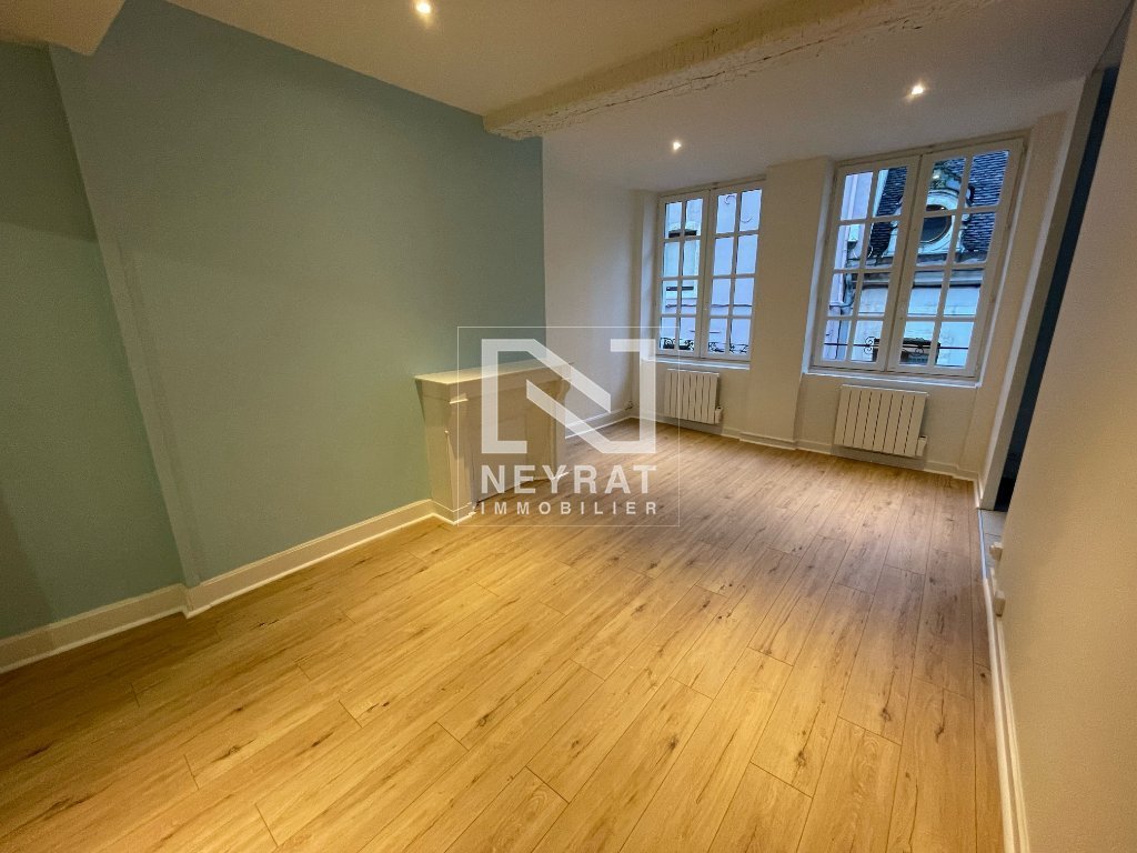 APPARTEMENT T3 A LOUER - CHALON SUR SAONE - 51.7 m2 - 620�&euro; charges comprises par mois