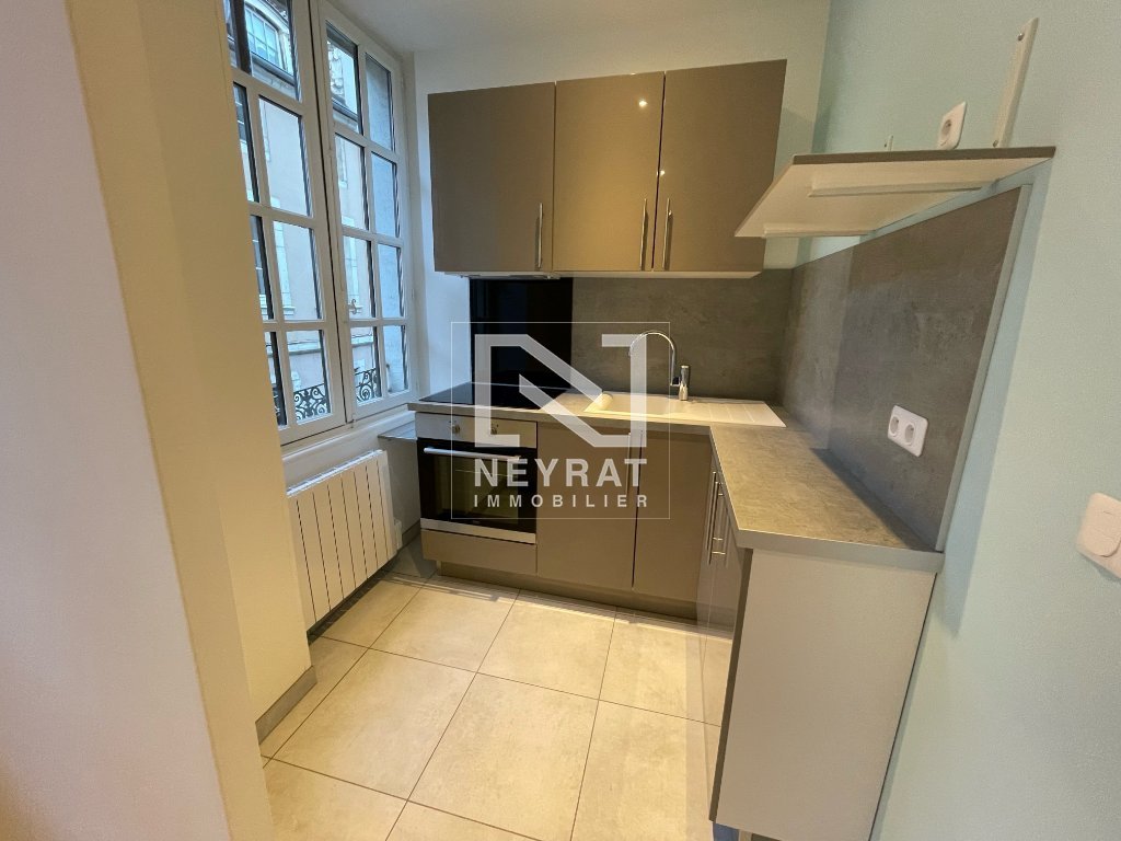 APPARTEMENT T3 A LOUER - CHALON SUR SAONE - 51.7 m2 - 620�&euro; charges comprises par mois