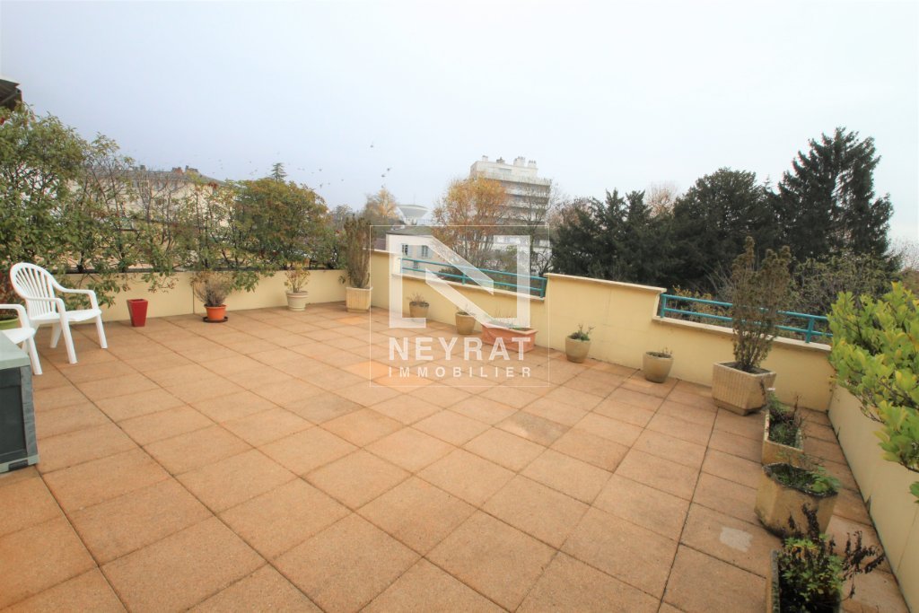 APPARTEMENT T3 A LOUER - CHALON SUR SAONE - 64.12 m2 - 840€ charges comprises par mois