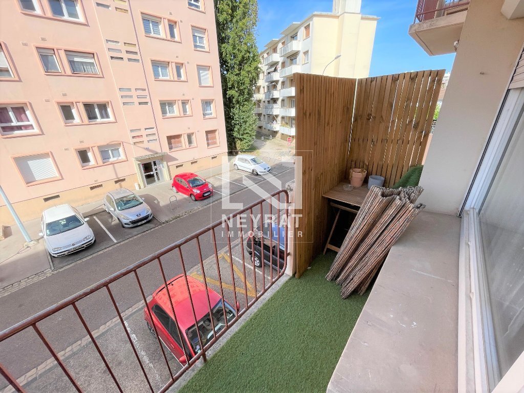 APPARTEMENT T3 - CHALON SUR SAONE - 65.67 m2 - LOU&Eacute;