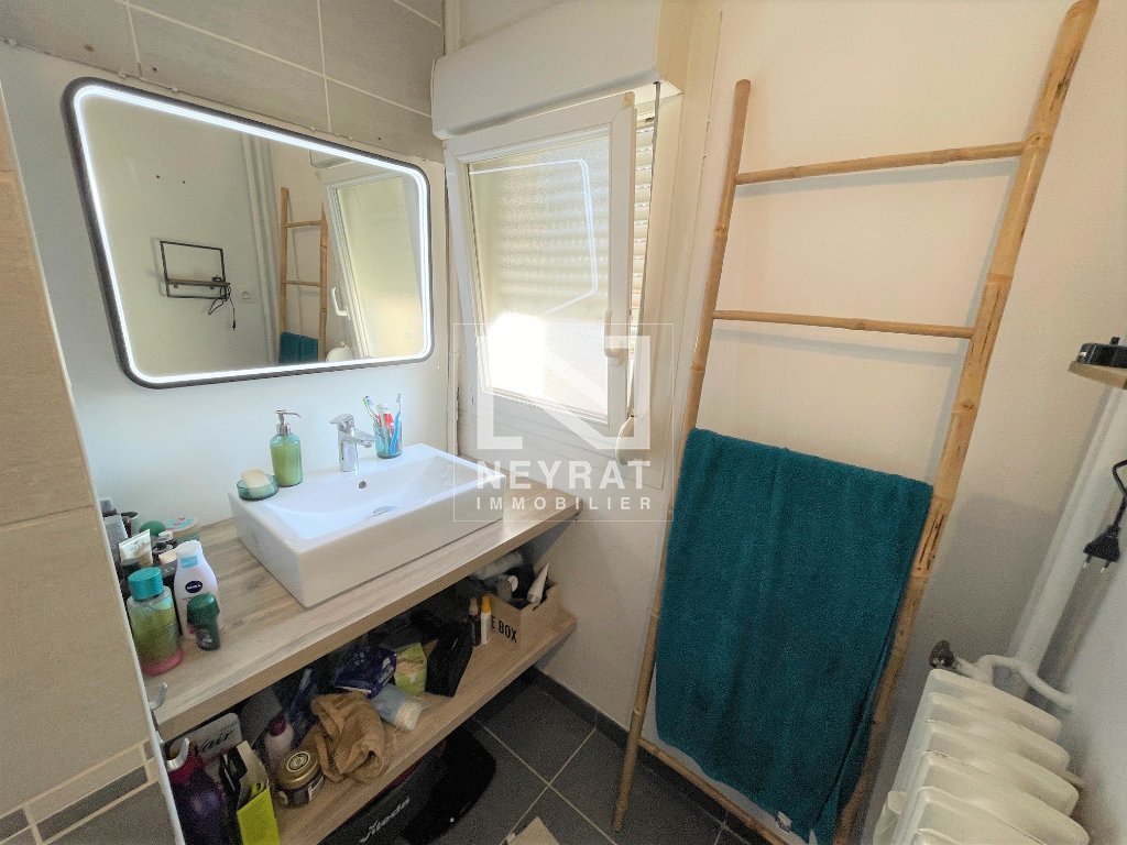 APPARTEMENT T3 - CHALON SUR SAONE - 65.67 m2 - LOU&Eacute;