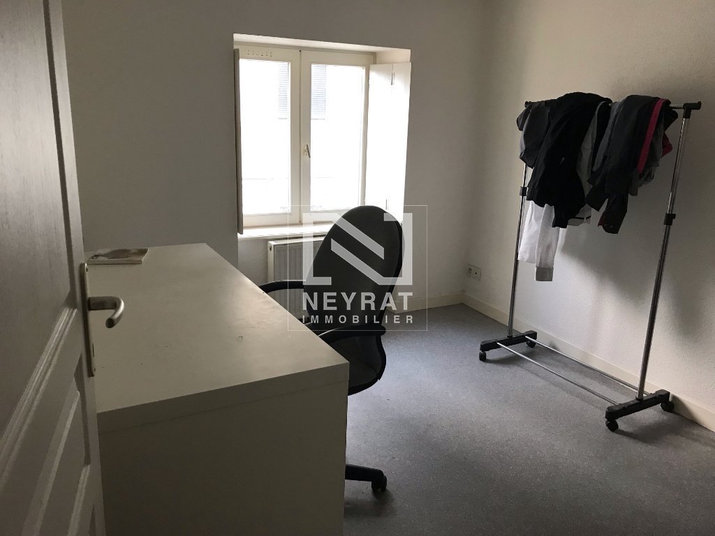 APPARTEMENT T3 A LOUER - CHALON SUR SAONE - 66.65 m2 - 615 &euro; charges comprises par mois