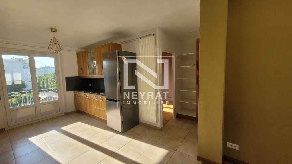 APPARTEMENT T3 A LOUER - CHALON SUR SAONE - 62.29 m2 - 650 &euro; charges comprises par mois