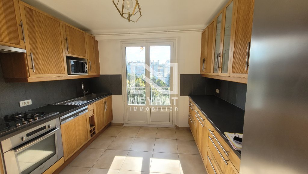 APPARTEMENT T3 A LOUER - CHALON SUR SAONE - 62.29 m2 - 650 &euro; charges comprises par mois