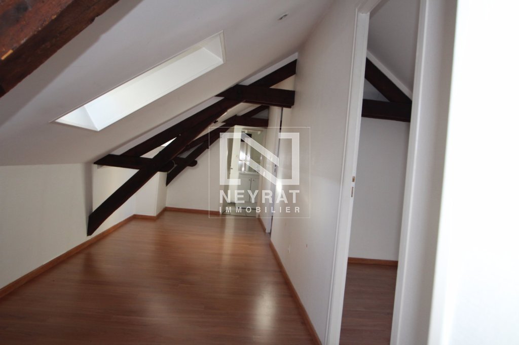 APPARTEMENT T3 A LOUER - CHALON SUR SAONE - 61.57 m2 - 617 &euro; charges comprises par mois