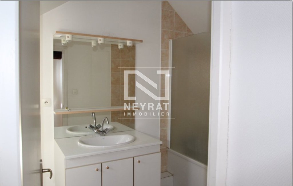 APPARTEMENT T3 A LOUER - CHALON SUR SAONE - 61.57 m2 - 617 &euro; charges comprises par mois