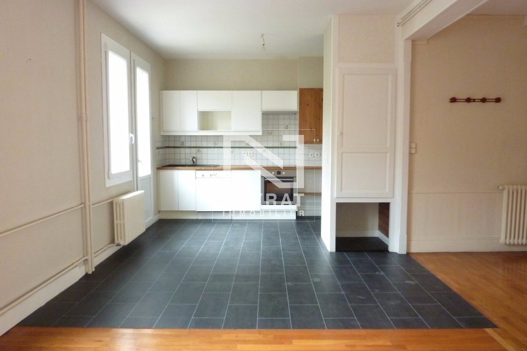 APPARTEMENT T3 A LOUER - CHALON SUR SAONE - 68.05 m2 - 685 &euro; charges comprises par mois