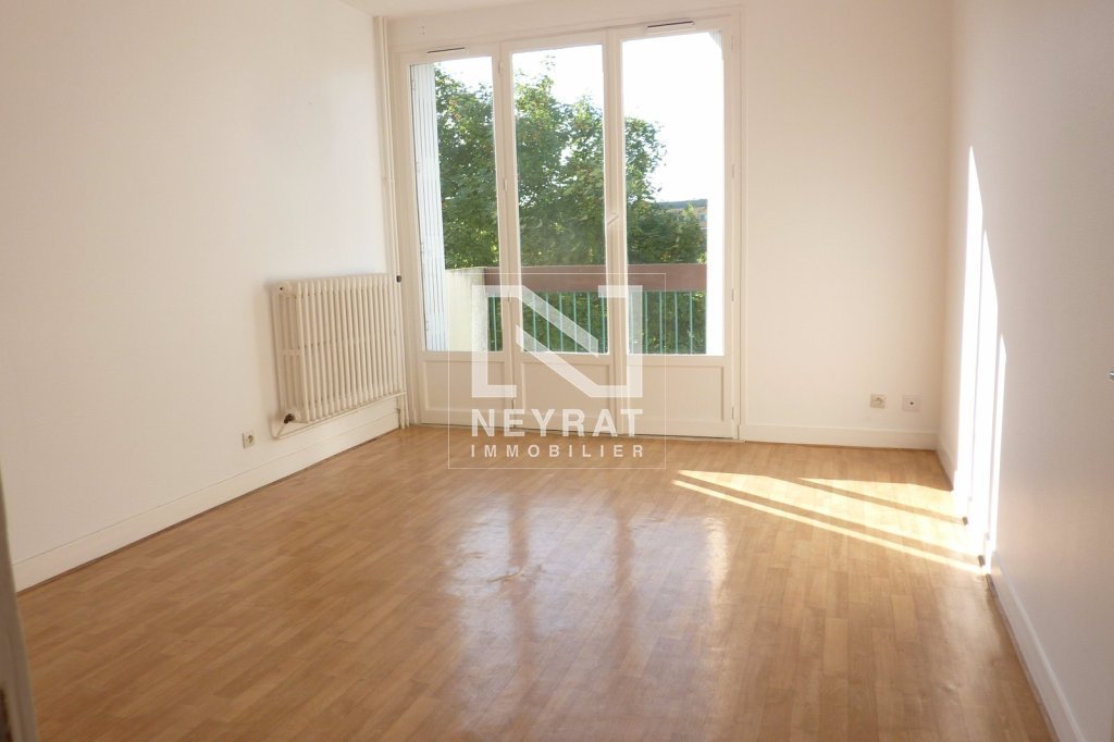 APPARTEMENT T3 A LOUER - CHALON SUR SAONE - 57.72 m2 - 536€ charges comprises par mois